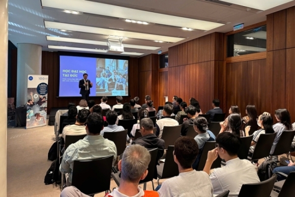 1 18 Truong Dai Hoc Duc Tim Kiem Co Hoi Hop Tac Voi Cac Doi Tac Viet Nam