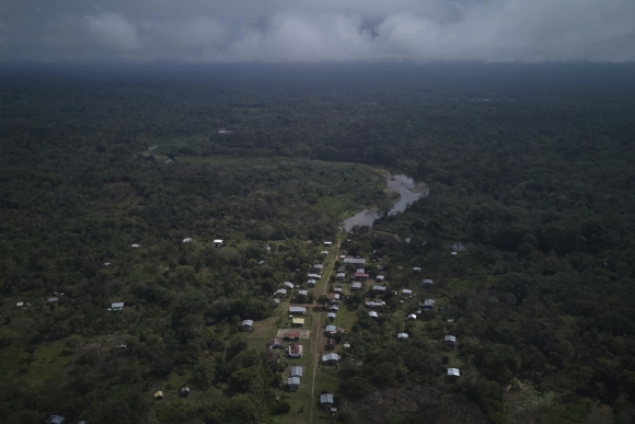 4 Mo Vang Nhap Cu Hoang Vang Vi Ong Trump Khoa Chat Bien Gioi