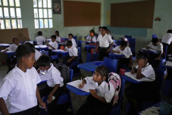 5 Mo Vang Nhap Cu Hoang Vang Vi Ong Trump Khoa Chat Bien Gioi