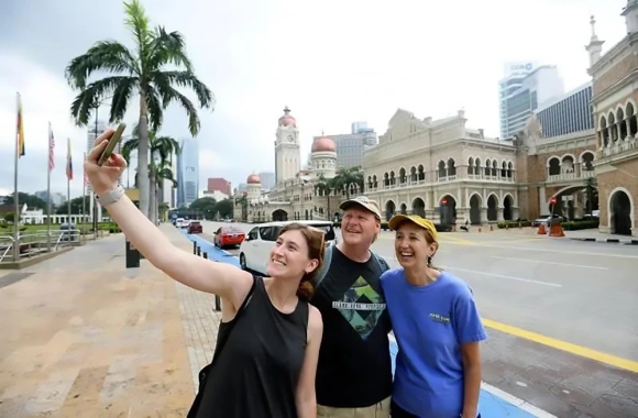 1 Nguoi Dan Dong Nam A Tin Eu Se Lam Dieu Dung Dan De Cai Thien Trat Tu The Gioi