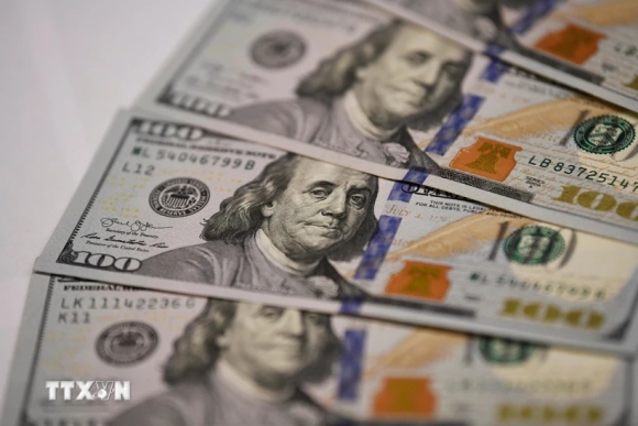 1 Dong Usd Neo Gan Muc Thap Nhat Trong 3 Nam