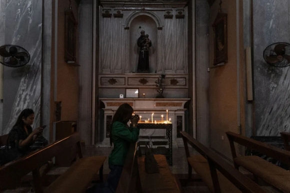 14 Tin Do Khap The Gioi Cau Nguyen Cho Giao Hoang Francis