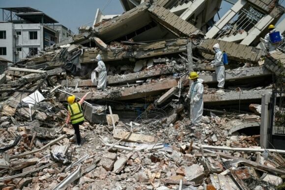 1 Hon 60000 Thi Sinh Myanmar Thi Lai Dai Hoc Vi Bai Thi Chay Trong Dong Dat