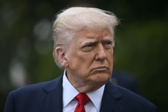 1 Ti Le Ung Ho Ong Trump Xuong Thap Ky Luc Ke Tu Khi Tai Nham Chuc