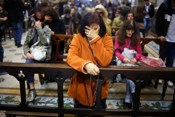 4 Tin Do Khap The Gioi Cau Nguyen Cho Giao Hoang Francis