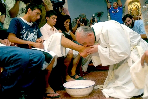 3 Giao Hoang Francis Ca Doi Gian Di Chi De Lai Tai San 100 Usd Sau Khi Mat