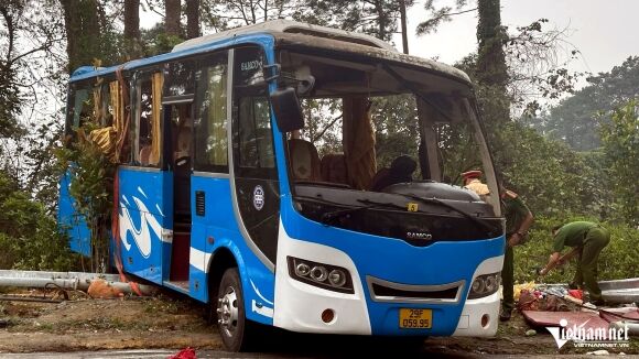 1 Lat Xe Khach 35 Cho O Tam Dao 3 Nguoi Tu Vong 14 Nguoi Nhap Vien Cap Cuu