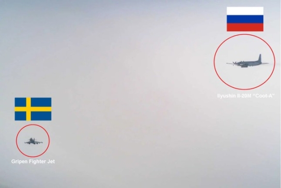 1 Thuy Dien Lan Dau Dieu Tiem Kich Chan May Bay Quan Su Nga