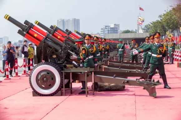 6 Cuu Diep Vien Cia Trump Sai Ha Noi Cung Sai Trong Vu Cam Quan Chuc My Du Le 304