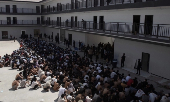 1 Them 221 Nguoi Viet Bi Tam Giu O Myanmar Duoc Dua Ve Nuoc