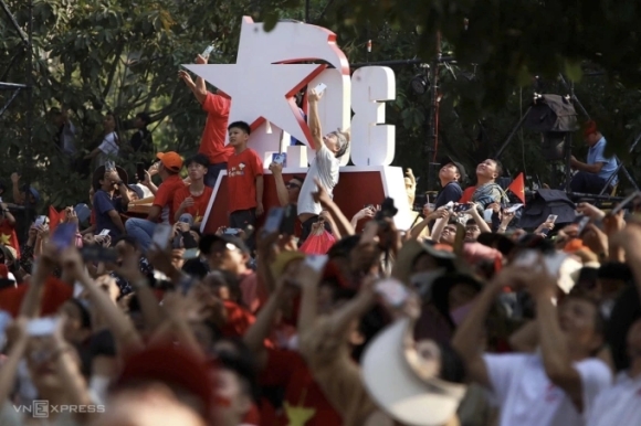 3 Truyen Thong The Gioi Dua Tin Dam Net Ve Dai Le 304 Cua Viet Nam