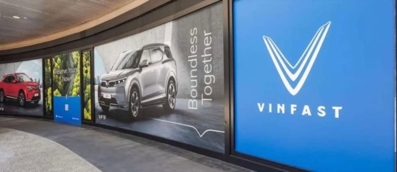 1 Vinfast Dong 14 Showroom Tai My Sau Doanh So Am Dam