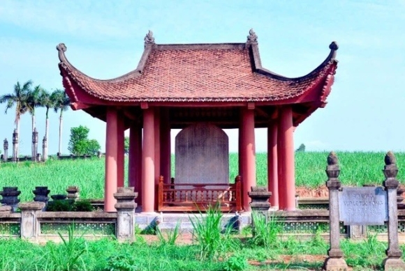 2 Lang Mo Vua Le Tuc Tong Bi Xam Pham Tim Co Vat