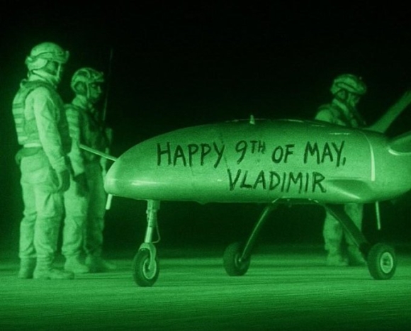 3 Ukraine Mo Dot Tan Cong Bang Uav Vao Loat Co So Quan Su Trong Yeu Cua Nga