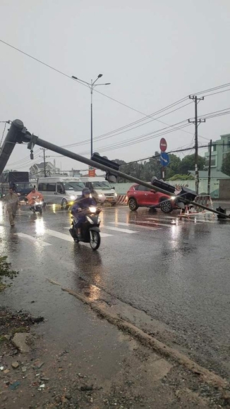 6 Hinh Anh Ngap Ket Kinh Hoang O Binh Duong Dong Nai Sang 10 5