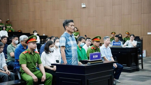 1 Cuu Tong Cuc Truong Khai Mo Tui Hoa Qua Thay 500 Trieu Goi Dien Xin Tra Lai Nhung Khong Duoc