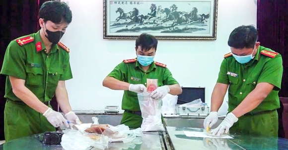 1 Nguoi Dan Ong Quoc Tich Duc Van Chuyen Ma Tuy Vao Viet Nam