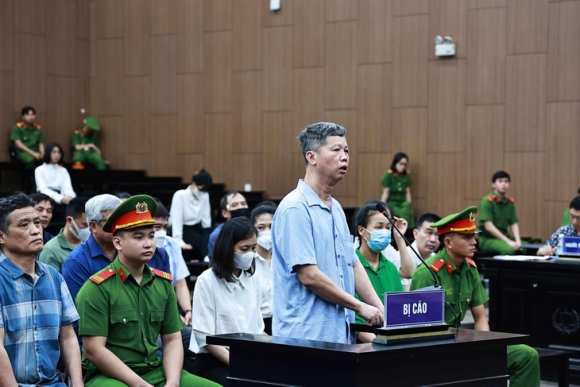 3 Cuu Tong Cuc Truong Khai Mo Tui Hoa Qua Thay 500 Trieu Goi Dien Xin Tra Lai Nhung Khong Duoc