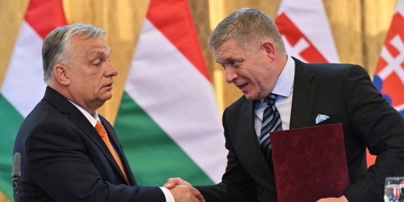 1 Buoc Ngoat Bat Ngo Hungary Va Slovakia Ung Ho Goi Trung Phat Moi Cua Eu Doi Voi Nga