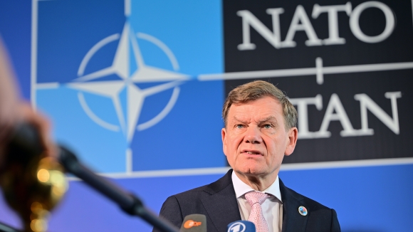 1 Ngoai Truong Duc Canh Bao Putin Chung Toi Se Chong Lai Bang Tat Ca Suc Manh