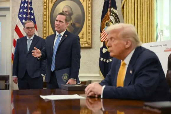 1 Tin Tac Danh Cap Du Lieu Tu Co Van Ong Trump Va Nhieu Co Quan Chinh Phu My