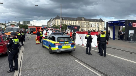 1 Nhieu Nguoi Bi Thuong Trong Vu Tan Cong Bang Dao Tai Ga Trung Tam Hamburg