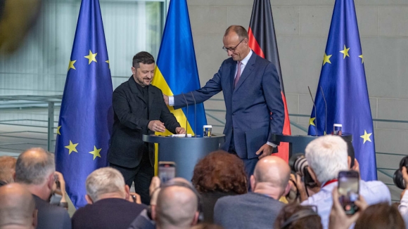 2 Dien Kremlin Tuc Gian Truoc Thoa Thuan Vu Khi Moi Giua Duc Va Ukraine