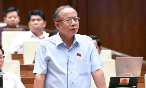 2 Dai Bieu De Nghi Khong Bat Buoc Doi Ten Thuan Viet Khi Nhap Tich