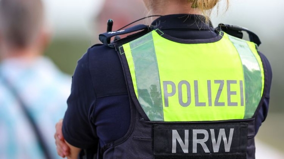 1 Nguoi Dan Ong Can Dut Tai Nu Canh Sat O Duc Linh An Tu 4 Nam