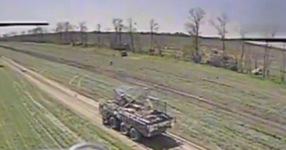 1 Uav Ukraine Ban Chay 5 Xe Boc Thep Cho Quan Btr 82a Cua Nga