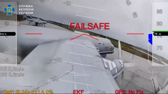 2 Ong Zelensky He Lo Ve Chien Dich Mang Nhen Dung Vu Khi Tu San Xuat