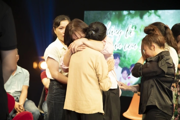 6 Nhu Chua He Co Cuoc Chia Ly Bo Bo De Di Theo Me La Mot Sai Lam