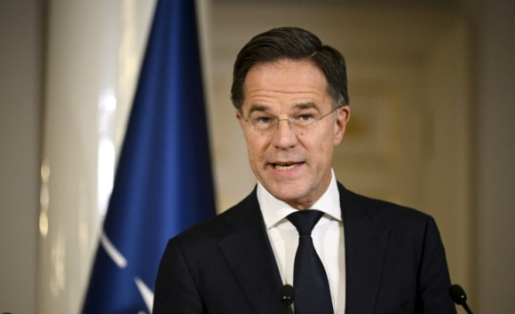 1 Nato Canh Bao Anh Tang Chi Tieu Quoc Phong Hoac Hoc Tieng Nga