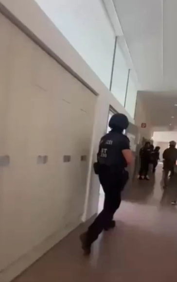 2 Hoc Sinh Xa Sung O Truong Trung Hoc It Nhat 9 Nguoi Chet