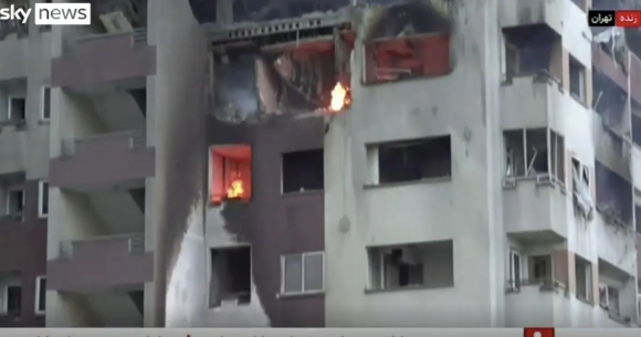 1 Israel Tan Cong Iran Nhieu Nuoc Dong Cua Khong Phan Cac Hang Hang Khong Chuyen Huong Bay