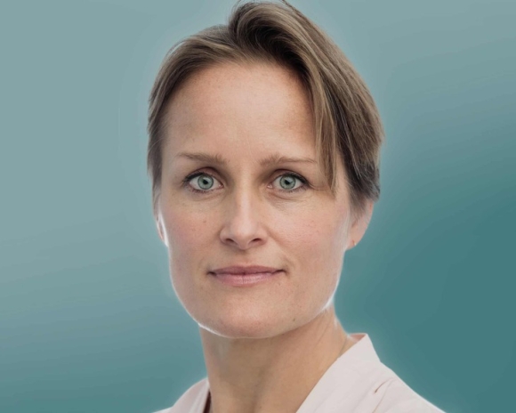 1 Co Quan Tinh Bao Anh Mi6 Lan Dau Co Nu Lanh Dao