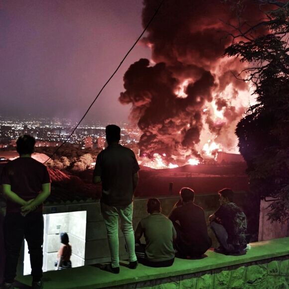 1 Iran Cau Xin Israel Va My Ngung Chien Sau Loat Khong Kich Du Doi Cua Israel