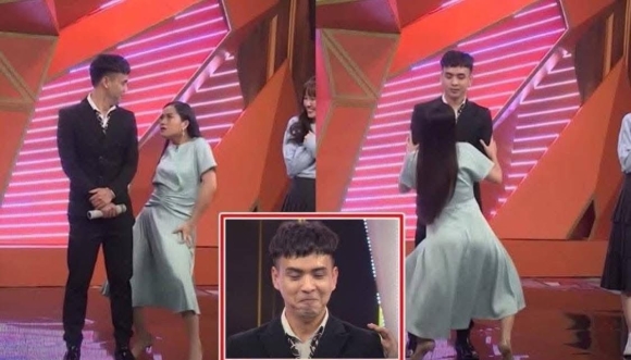 2 Showbiz Viet Nhung Man Uon Eo Tap The Va Nen Van Hoa Roi Tu Do