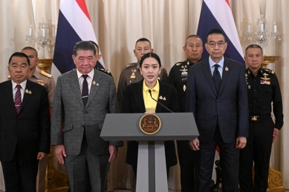 1 Hai Dang Dong Minh Voi Thu Tuong Thai Lan Khong Rut Khoi Chinh Phu