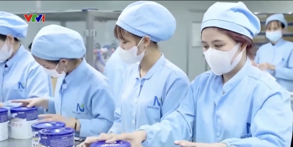 6 Can Canh Kho Hang Day Chuyen Duoc Quang Ba Hang Dau Cua Duong Day San Xuat Sua Hiup 27 Gia