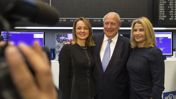 1 Thue Thua Ke Ky Luc 4 Ty Euro Di San Ty Phu Heinz Hermann Thiele Gay Chan Dong Nuoc Duc