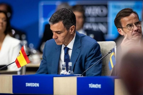 1 Tay Ban Nha Ke Phan Dien Moi Cua Nato