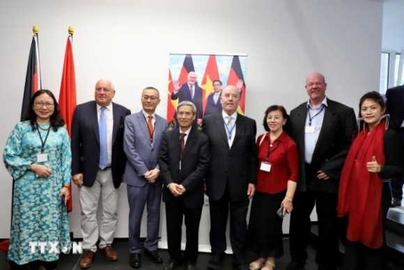 1 Quan He Viet Nam Duc Tiep Tuc Phat Trien Manh Me Toan Dien