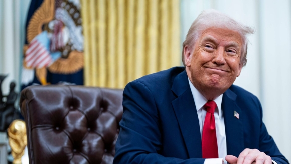 1 Vu Be Boi Iran Diem Yeu Moi Cua Trump Va Su Bat Dong Sau Sac Voi Co Quan Tinh Bao My