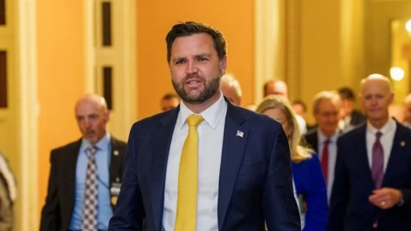 2 Du Kien Gan 12 Trieu Nguoi Mat Bao Hiem Y Te Vi Du Luat Moi Cua Ong Trump