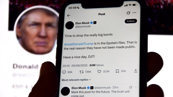 1 Trump Va Musk Cuoc Chien Lanh Gia Xoay Quanh Ngan Sach Lien Bang