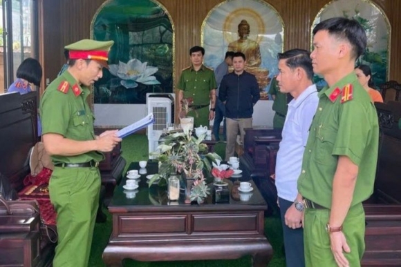 1 Bat Cuu Chu Tich Kiem Giam Doc Cong Ty Ca Phe Ia Cham Anh Trai Su Minh Tue