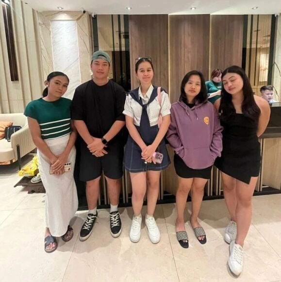 1 Khach Nuoc Ngoai Bi Tai Xe Taxi Chat Chem O Ha Noi