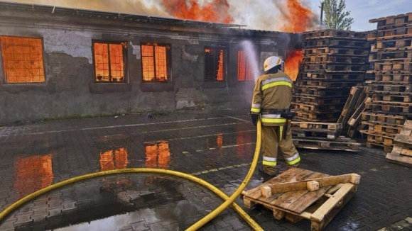 1 Nga Tan Cong O At Ukraina Bang Drone Va Ten Lua Hang Tram Thuong Vong Zelensky Keu Goi Trung Phat Manh Me