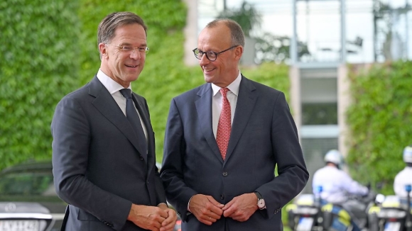 1 Thu Tuong Duc Merz Hoa Binh Cong Bang Can Suc Manh Khong Phai Yeu Duoi